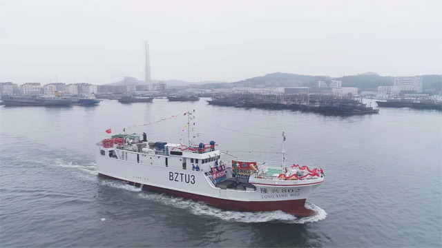我國自主建造的首批兩艘大洋性玻璃鋼超低溫金槍魚延繩釣船隆興801和隆興802順利啟航，對于我國的玻璃鋼漁船產(chǎn)業(yè)化進程具有里程碑式的重要而深遠的意義。廣東博皓提供玻璃鋼船艇選材解決方案。