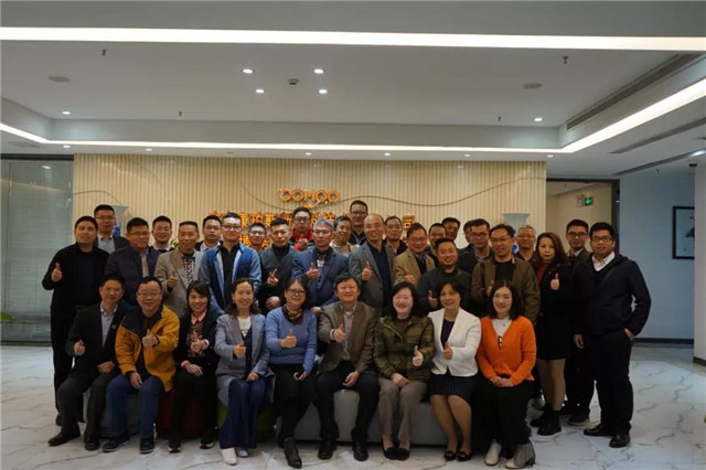 南部地區(qū)不飽和樹(shù)脂生產(chǎn)企業(yè)座談會(huì)在廣東博皓圓滿(mǎn)舉行     -4