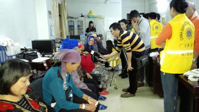 廣州博皓復(fù)合材料有限公司參加廣東獅子會星海服務(wù)隊(duì)三亞免費(fèi)白內(nèi)障手術(shù)行動(dòng)